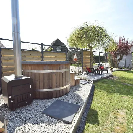 Сasa de vacaciones Snug In With Jacuzzi In The Garden Herkingen